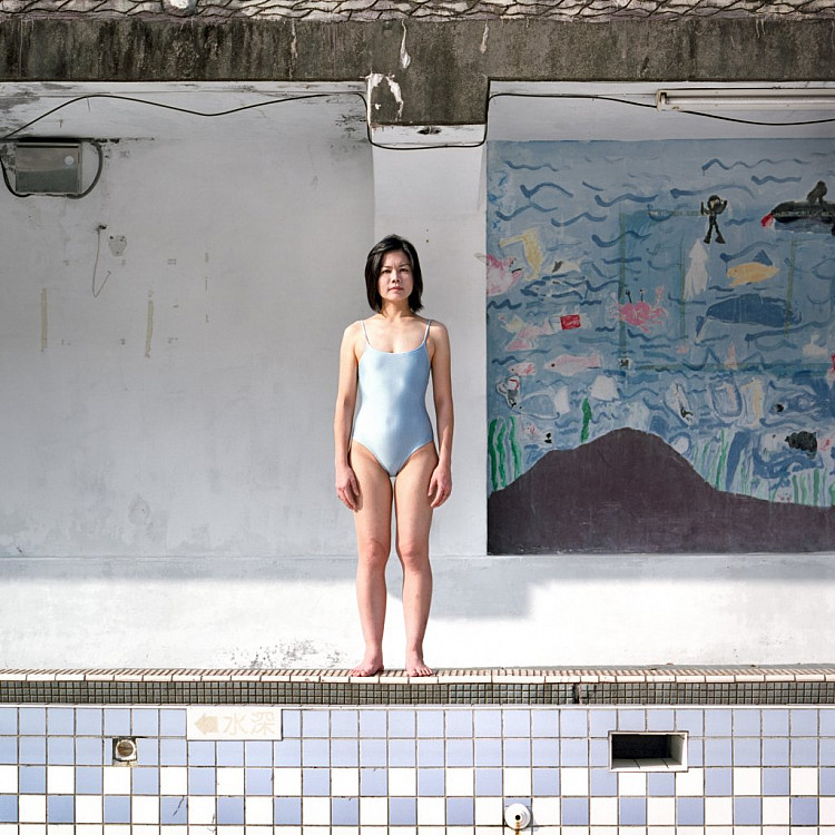 Carla Liesching: The Swimmers