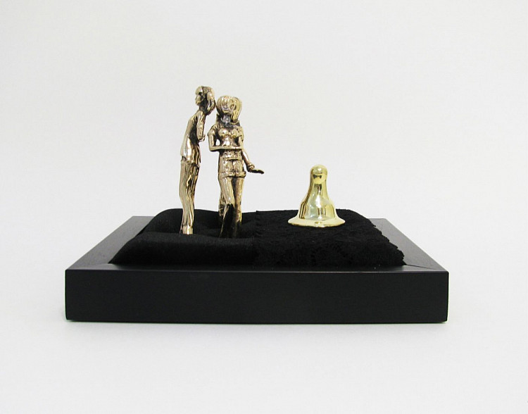 Gallery image: Women +1 series (Nine months) | 2013 | Bronze and cloth | 21 x 21 x 14 cm