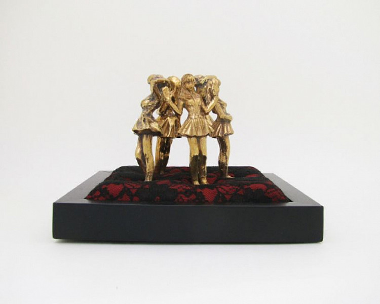 Gallery image: Women +1 series (Shout) | 2012 | Bronze and cloth | 42 x 21 x 14 cm